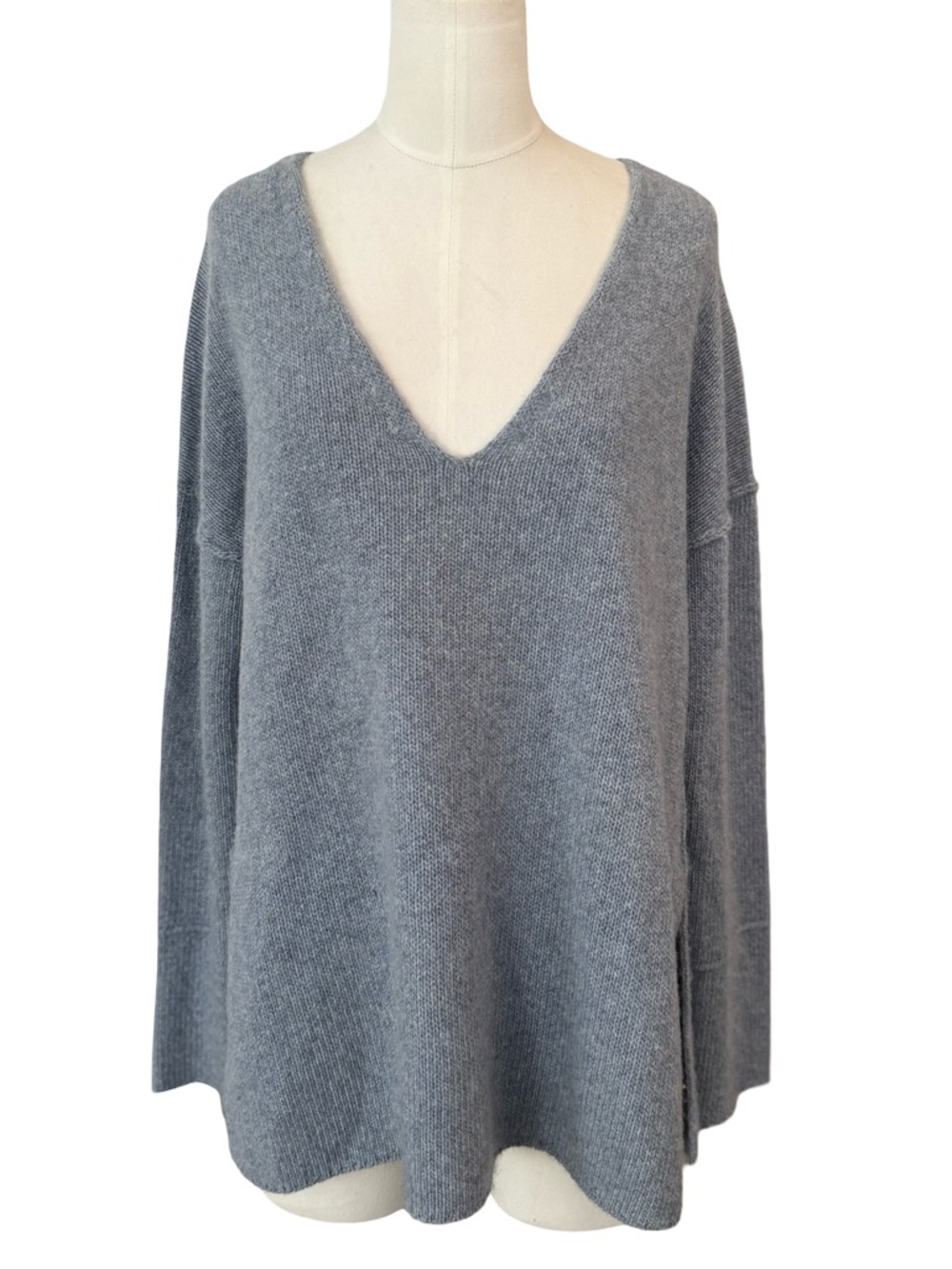 360Cashmere 100% Cashmere Blue V-Neck Sweater Size S Soft Knit Pullover